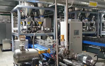 Thermoplastic elastomer underwater cutting extruder